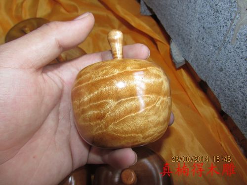 【木雕工艺品\金丝楠木\创意摆件/小件/把件苹果 圆润有形\金丝明显】